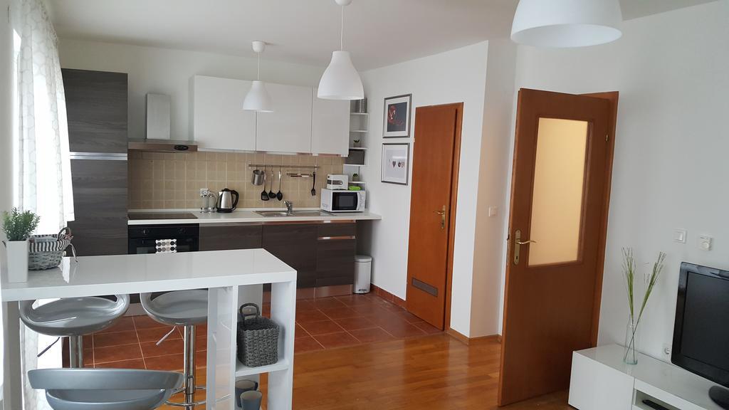 Apartment Roko 오시예크 외부 사진